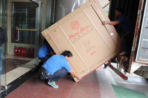 立山钢琴贵重工艺品无忧运